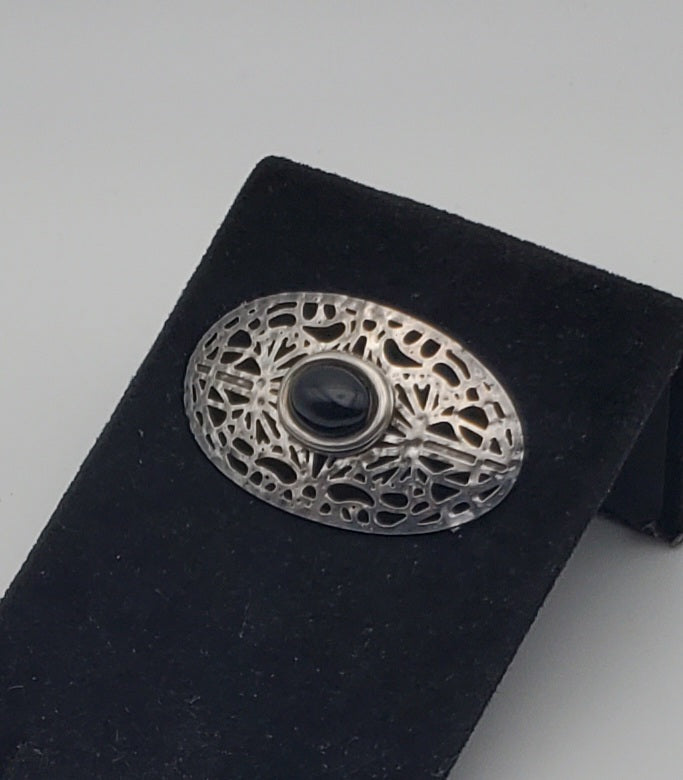 Sterling Silver Black Onyx Hammered Texture Pierced Design Brooch