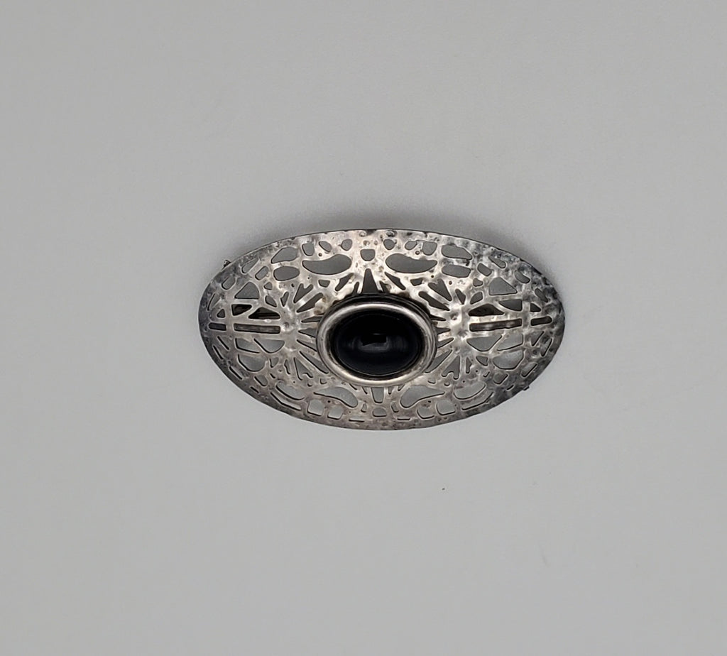 Sterling Silver Black Onyx Hammered Texture Pierced Design Brooch