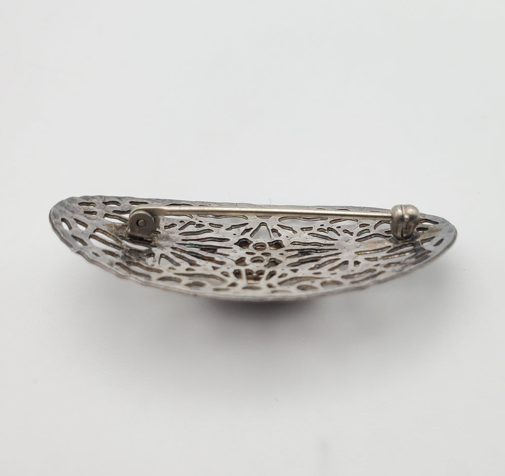 Sterling Silver Black Onyx Hammered Texture Pierced Design Brooch