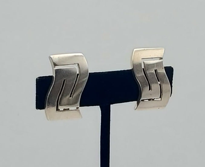 Vintage Wavy Greek Scroll Sterling Silver Clip-On Earrings