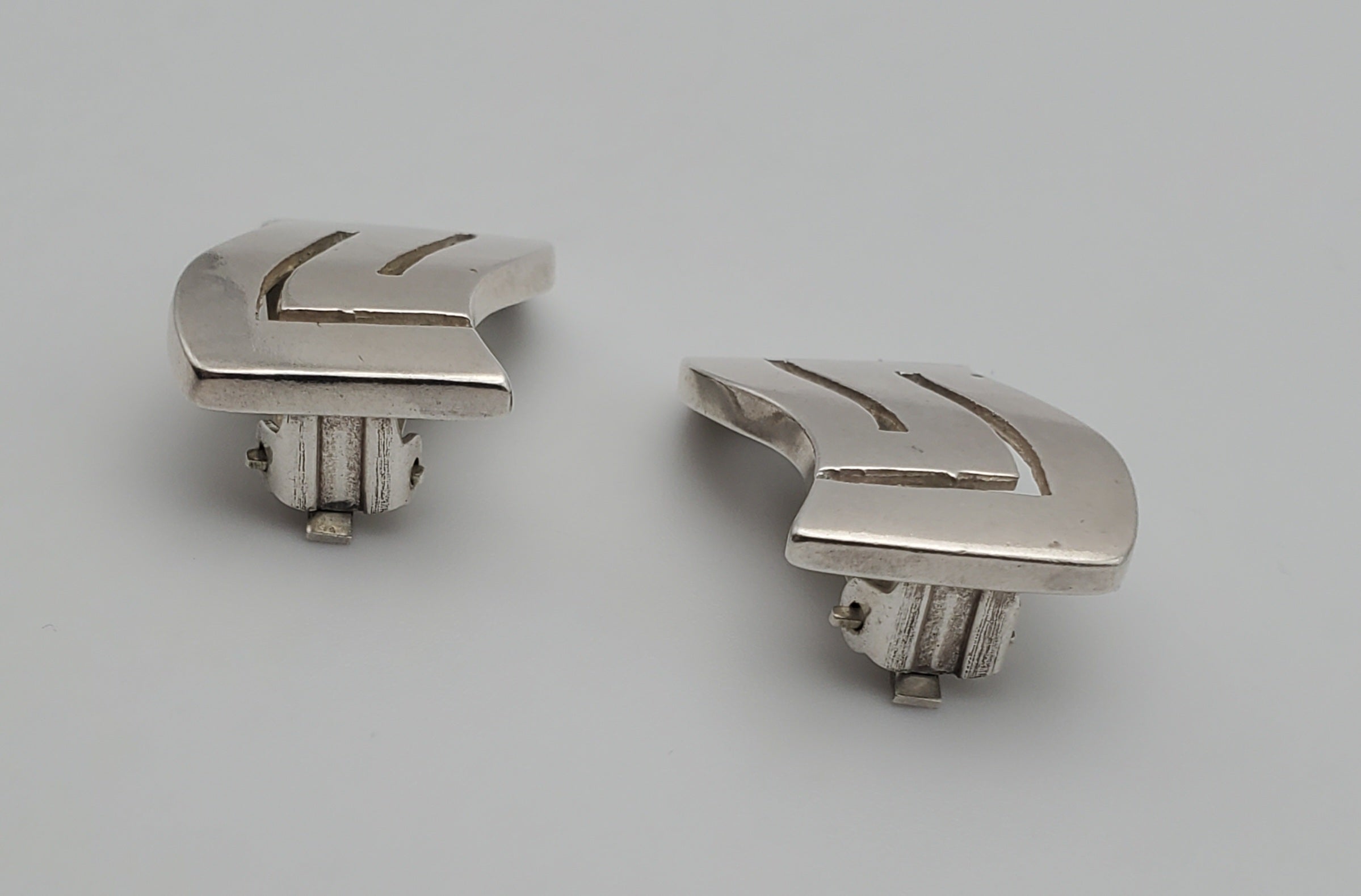 Vintage Wavy Greek Scroll Sterling Silver Clip-On Earrings
