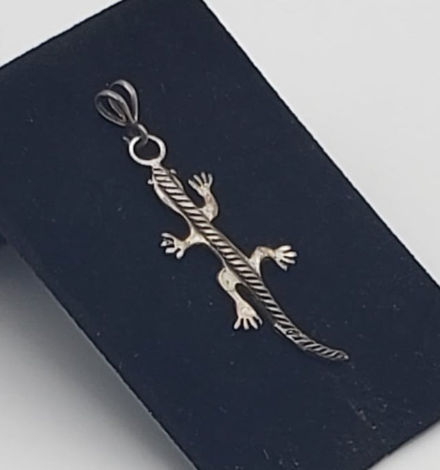 Vintage Sterling Silver Handmade Lizard Pendant