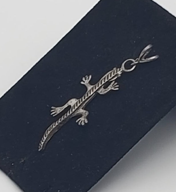 Vintage Sterling Silver Handmade Lizard Pendant