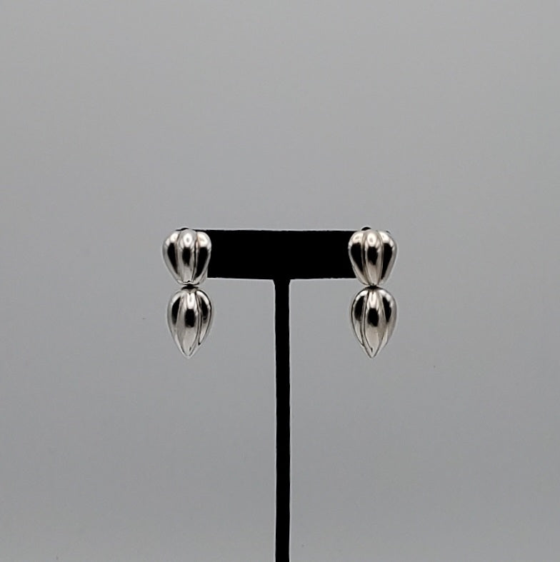 Zina - Vintage Sterling Silver Clip-On Earrings
