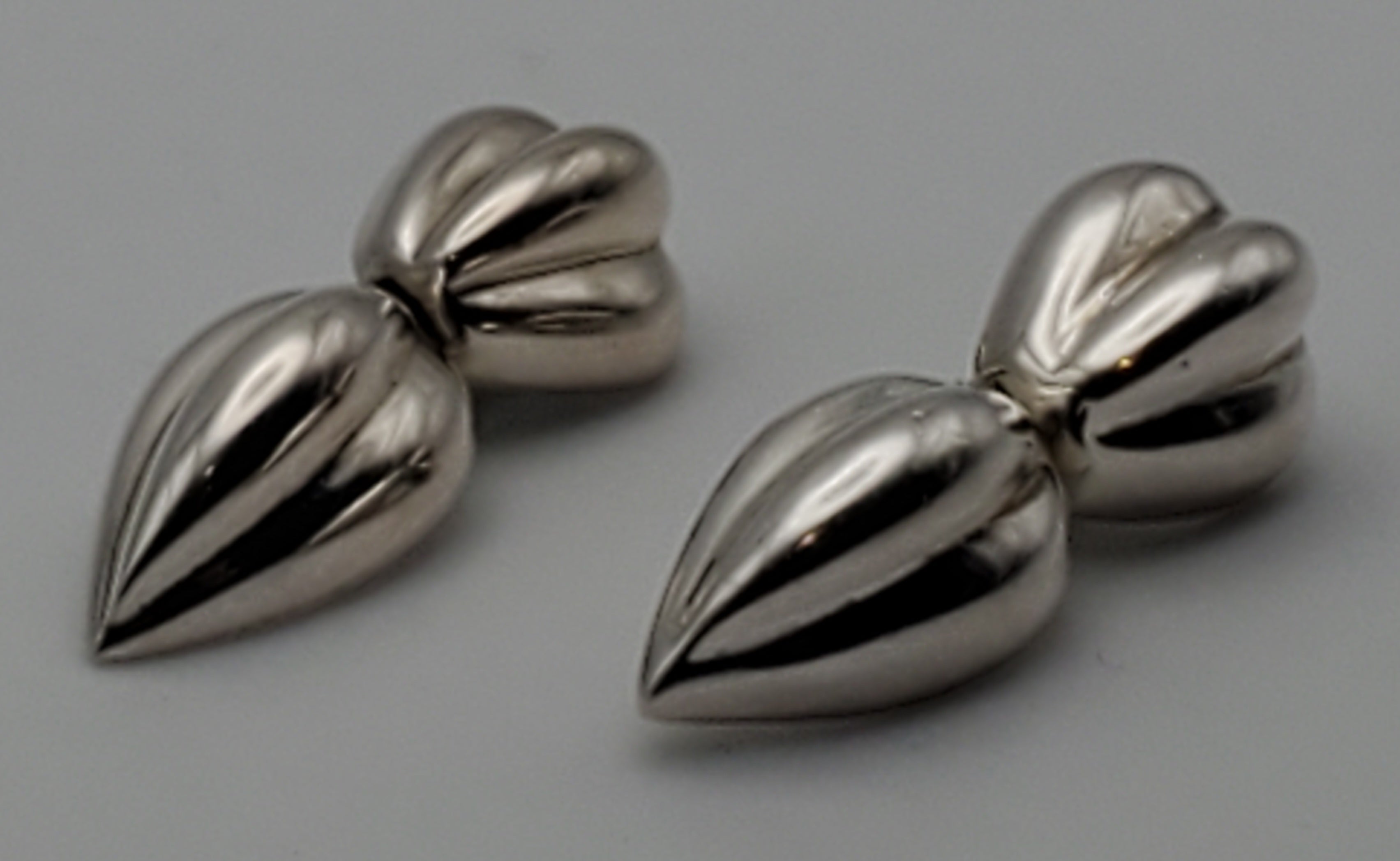 Zina - Vintage Sterling Silver Clip-On Earrings