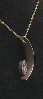 Drew M. Ruiz - Vintage Sterling Silver Iridescent Faceted Glass Modern Design Pendant on Sterling Silver Chain Necklace - 18"