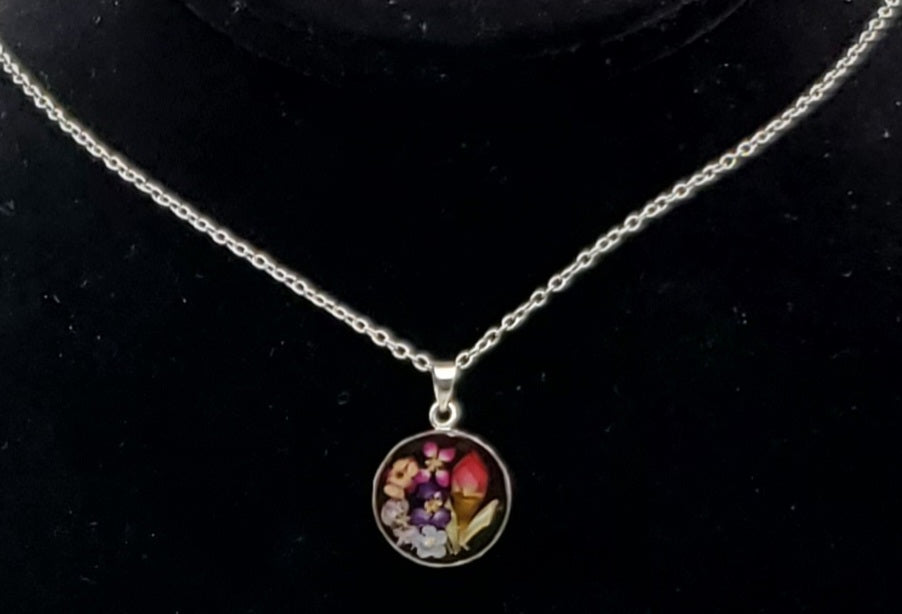 Vintage Dried Flowers Pendant Chain Necklace - 18.25"