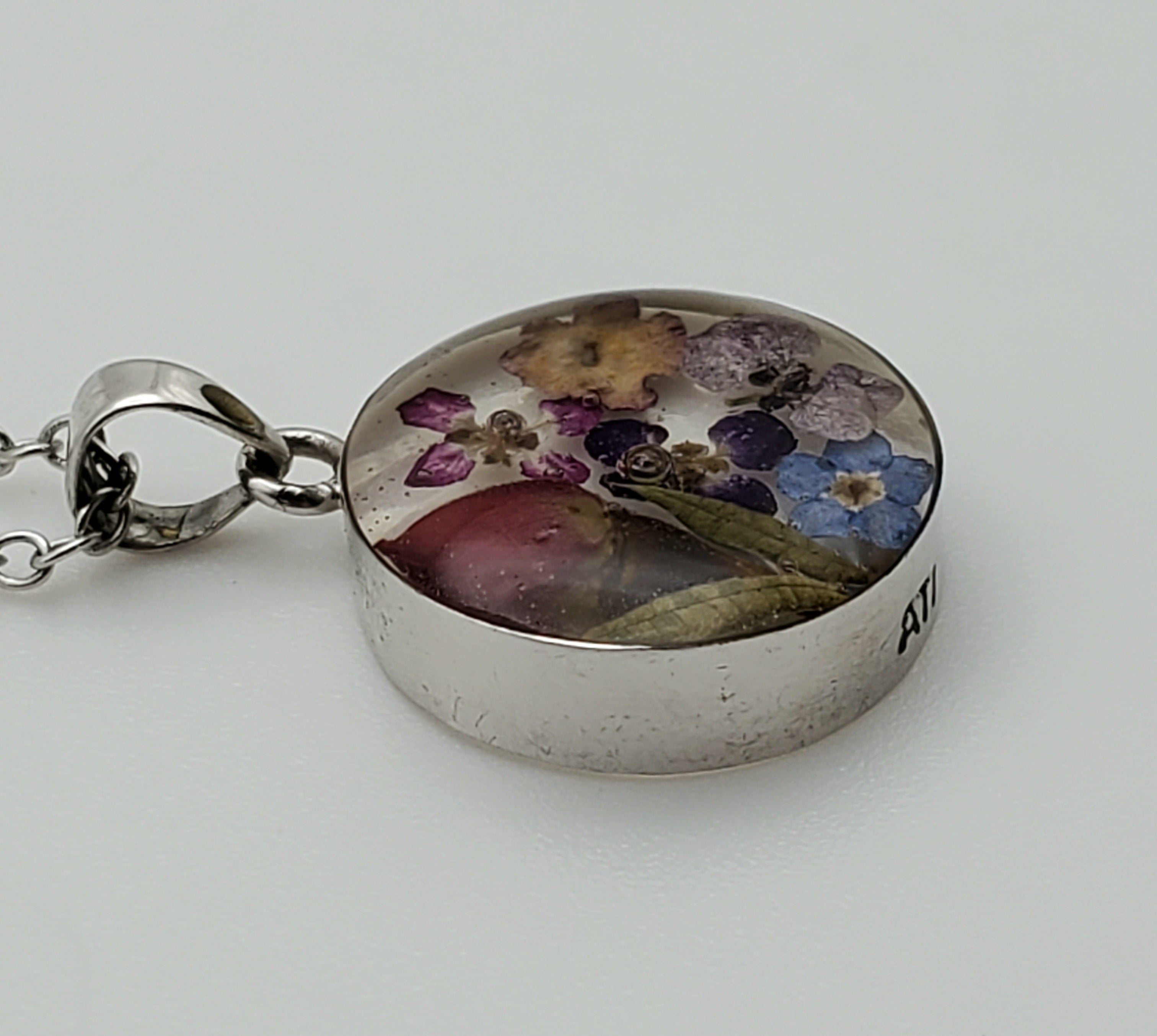 Vintage Dried Flowers Pendant Chain Necklace - 18.25"