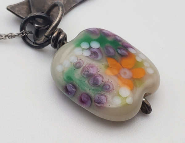 Vintage Floral Glass Bead Pendant on Sterling Silver Chain Necklace - 22"