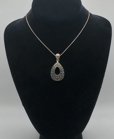 Vintage Sterling Silver Teardrop Filigree Pendant Necklace - 18 + 2.5"