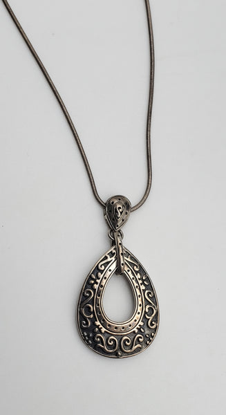 Vintage Sterling Silver Teardrop Filigree Pendant Necklace - 18 + 2.5"