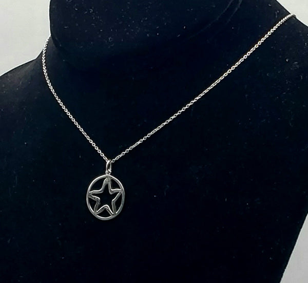 Sterling Silver Starfish Pendant Necklace - 18"