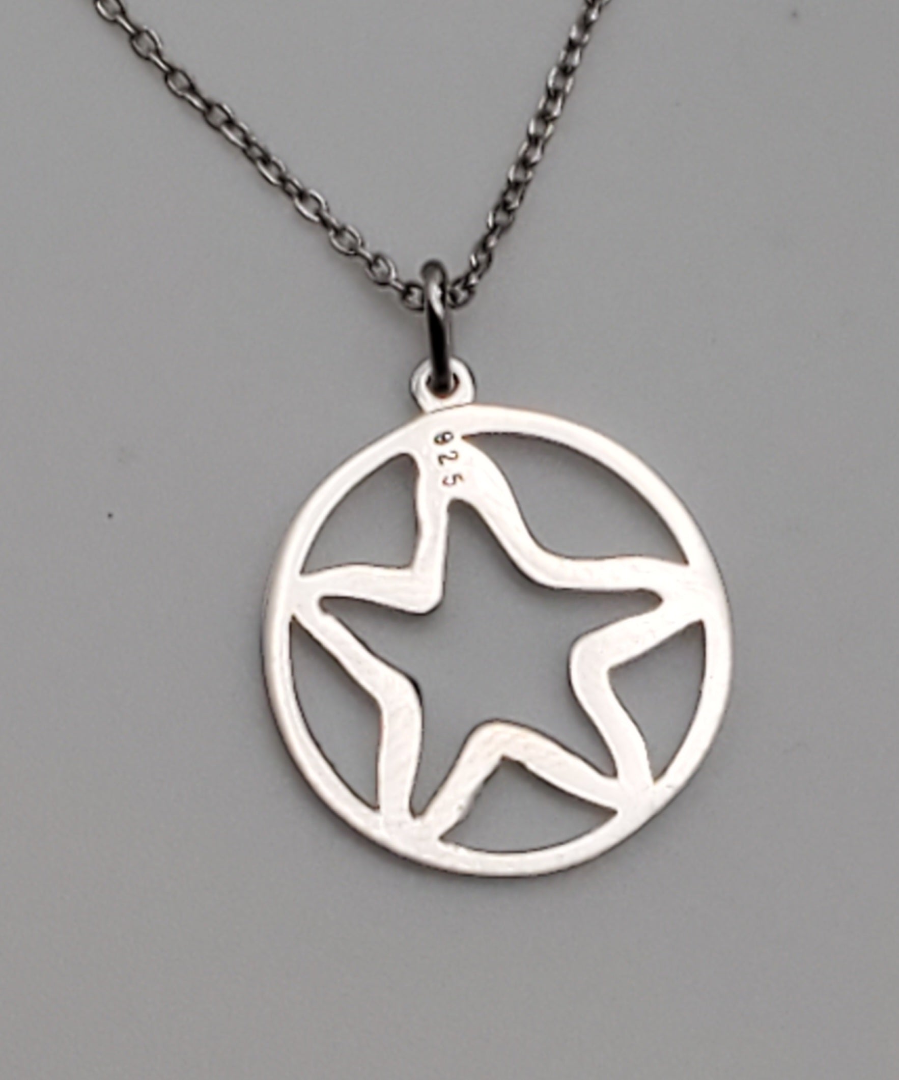 Sterling Silver Starfish Pendant Necklace - 18"