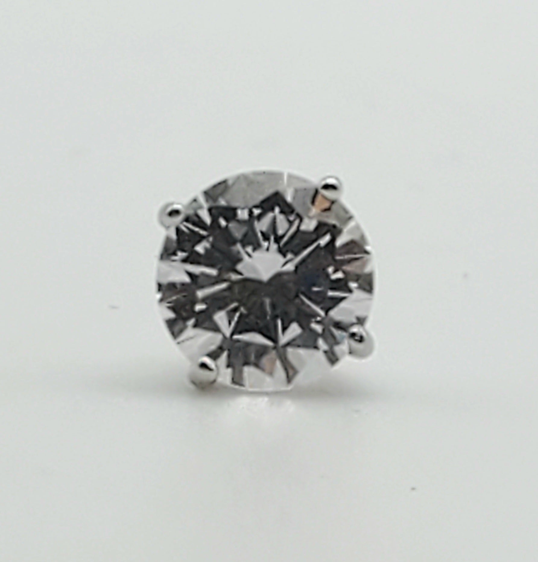 SINGLE Cubic Zirconia Sterling Silver Stud Earring