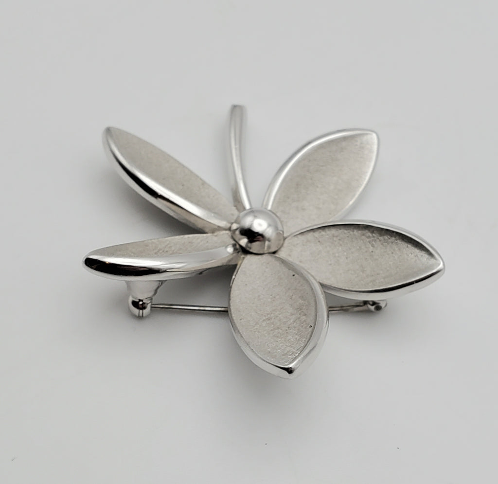 Trifari - Vintage Silver Tone Leaf Brooch