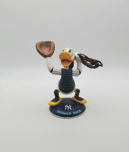 Mickey Mouse Danbury Mint Baseball Yankees Figurine