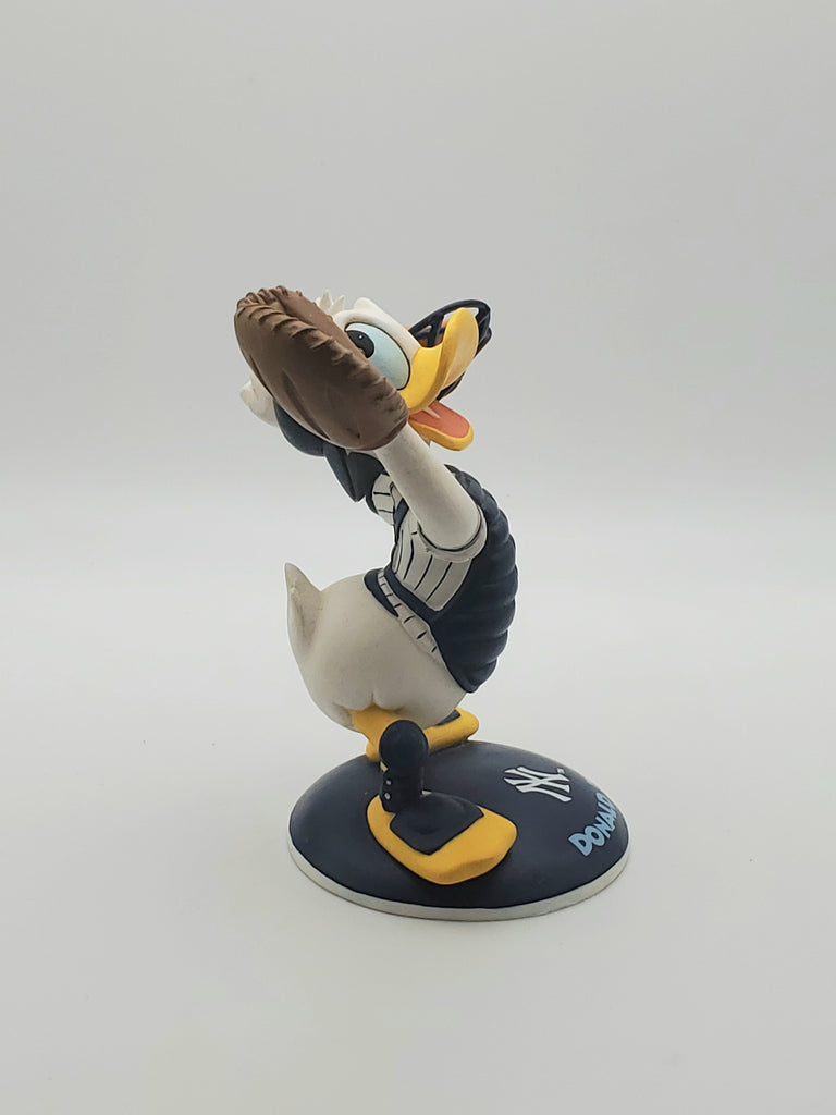 Danbury Mint - Goofy New York Yankees Third Baseman Figurine – Home Again  Vintage