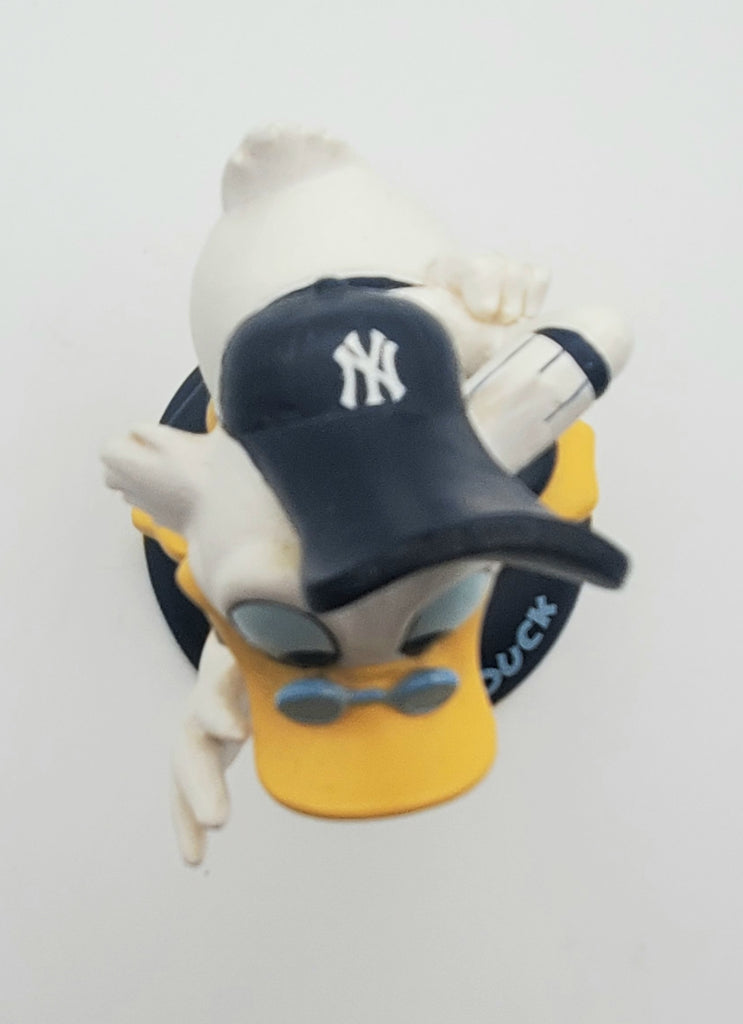 Danbury Mint - Donald Duck New York Yankees Catcher Figurine – Home Again  Vintage