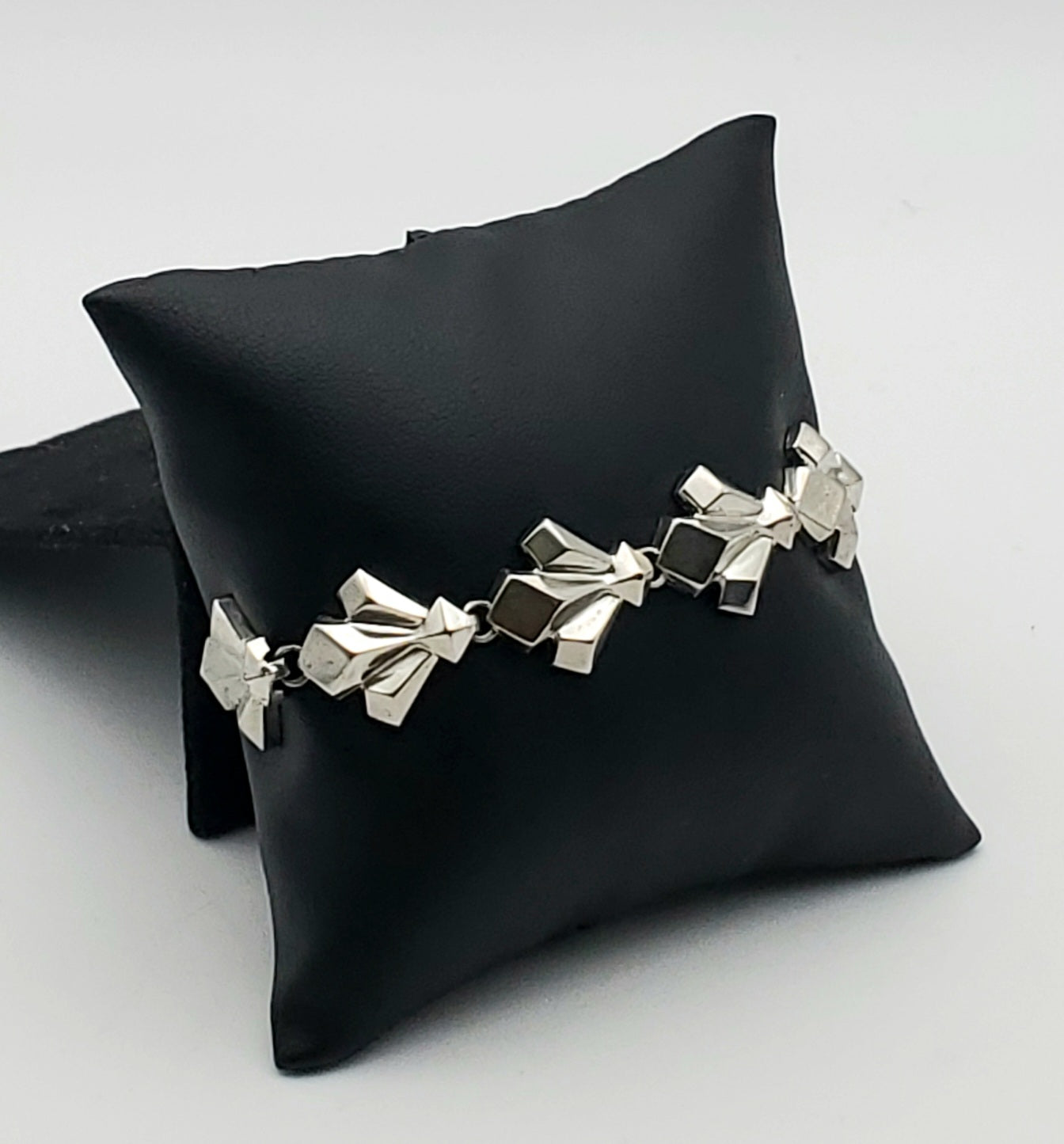Vintage Unique Link Silver Tone Metal Bracelet - 7"