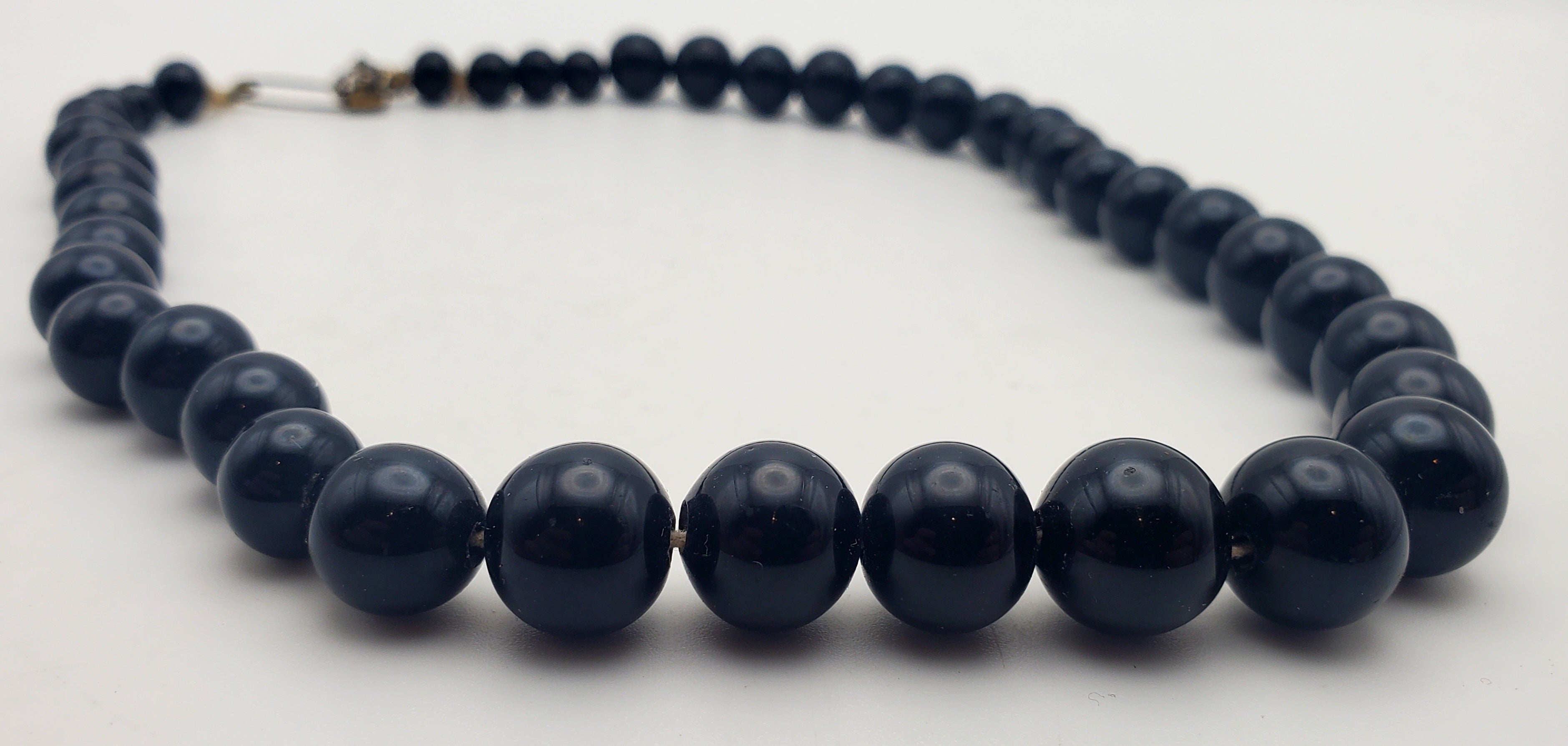 Vintage Graduated Black Bead Necklace - 16"