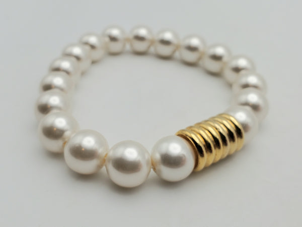 Vintage Faux Pearl Bracelet with Magnetic Clasp - 7.5"