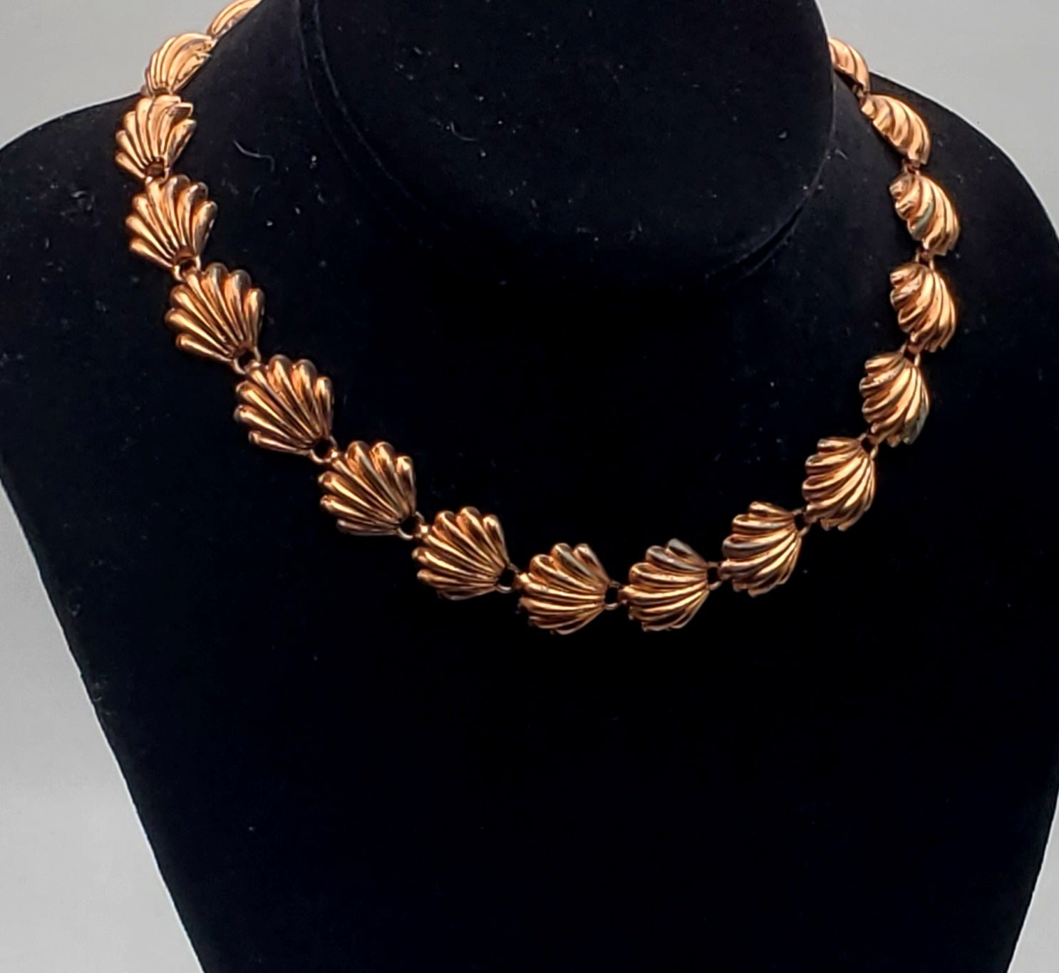 Vintage Copper Shell Link Necklace - 15.5"