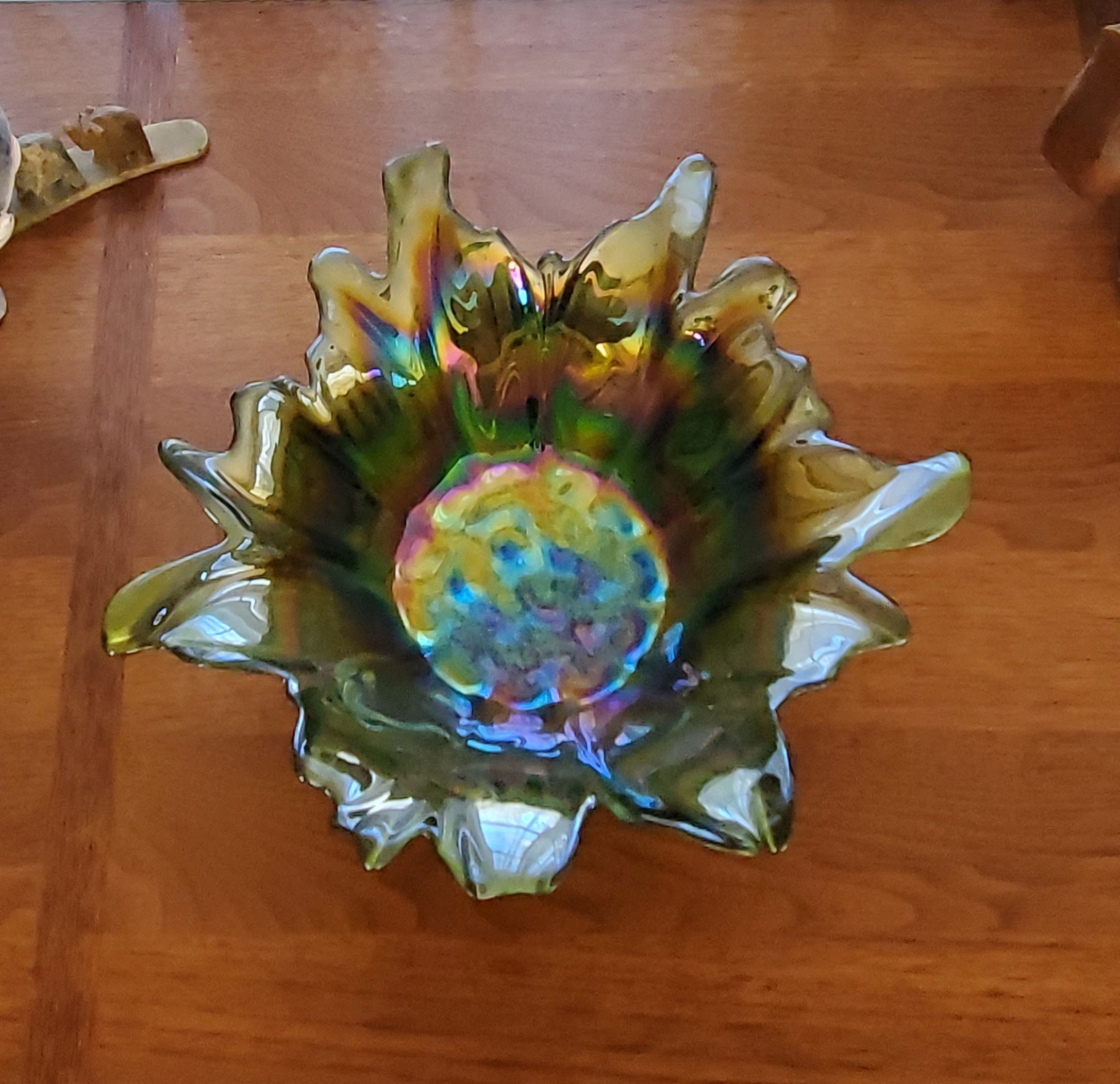 Akcam - Vintage Handmade Iridescent Glass Floral Bowl