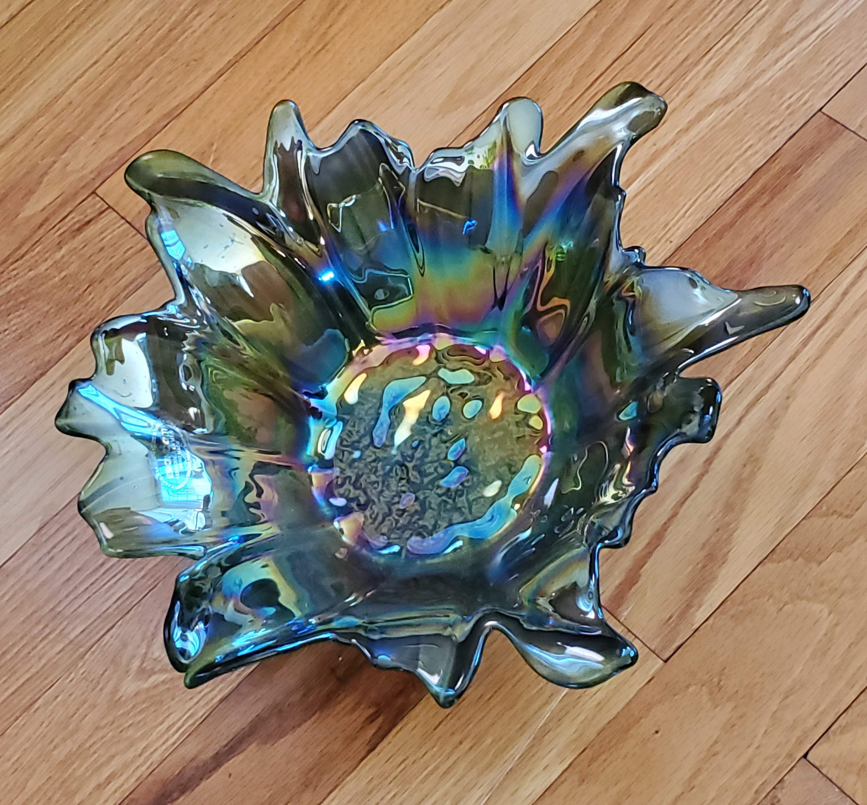 Akcam - Vintage Handmade Iridescent Glass Floral Bowl