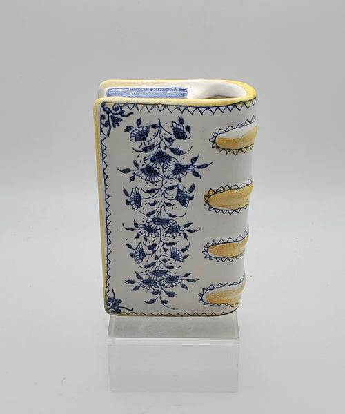 Metropolitan Museum of Art - Vintage Reproduction Ceramic Book Hand Warmer