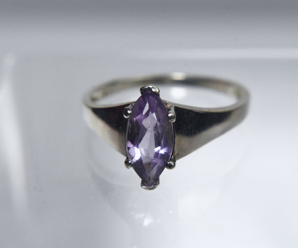 Château d'Argent - Vintage Sterling Silver Amethyst Ring - Size 6