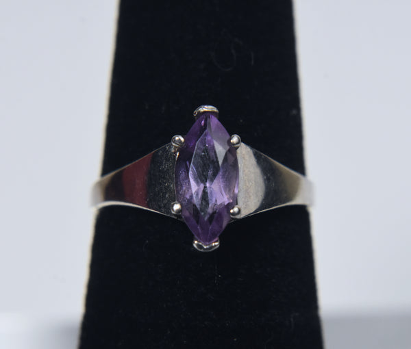 Château d'Argent - Vintage Sterling Silver Amethyst Ring - Size 6