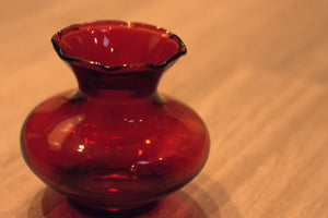 Anchor Hocking - Vintage Royal Ruby Crimped Top Bud Vase