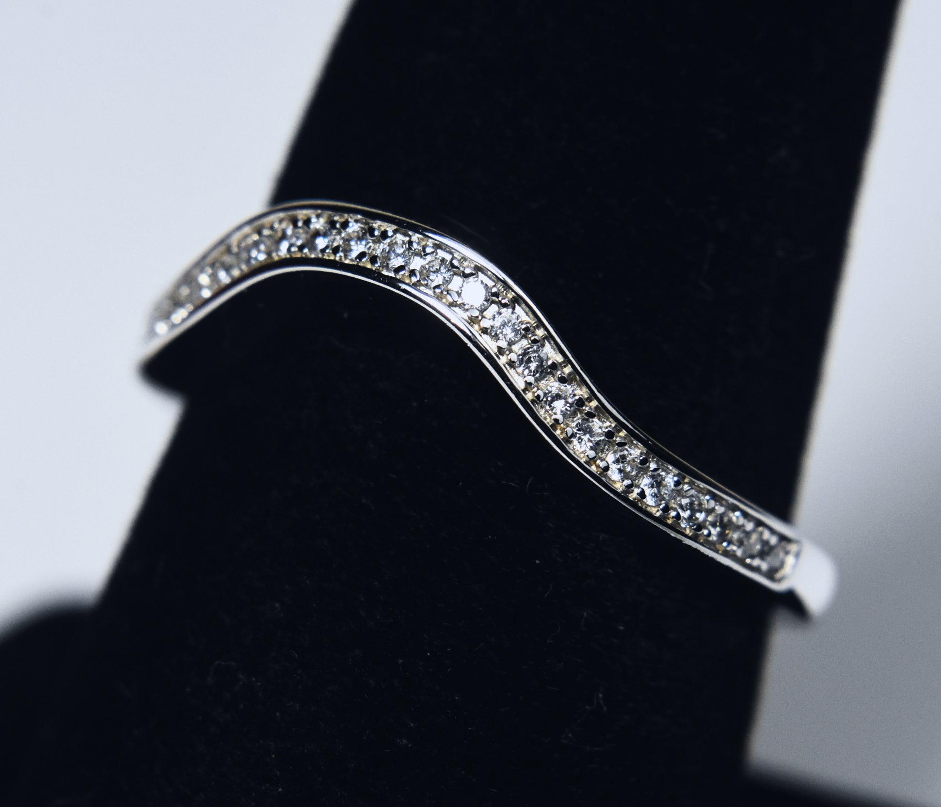 Sterling Silver Cubic Zirconia Arch Ring - Size 8