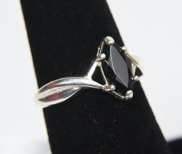 Avon - Sterling Silver Black Onyx Ring - Size 6