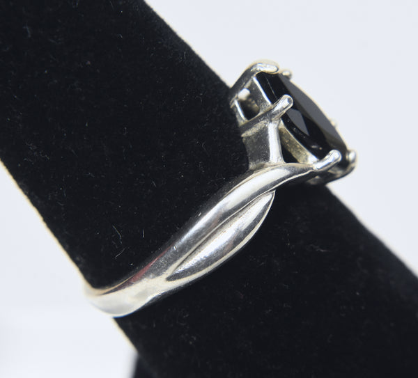 Avon - Sterling Silver Black Onyx Ring - Size 6