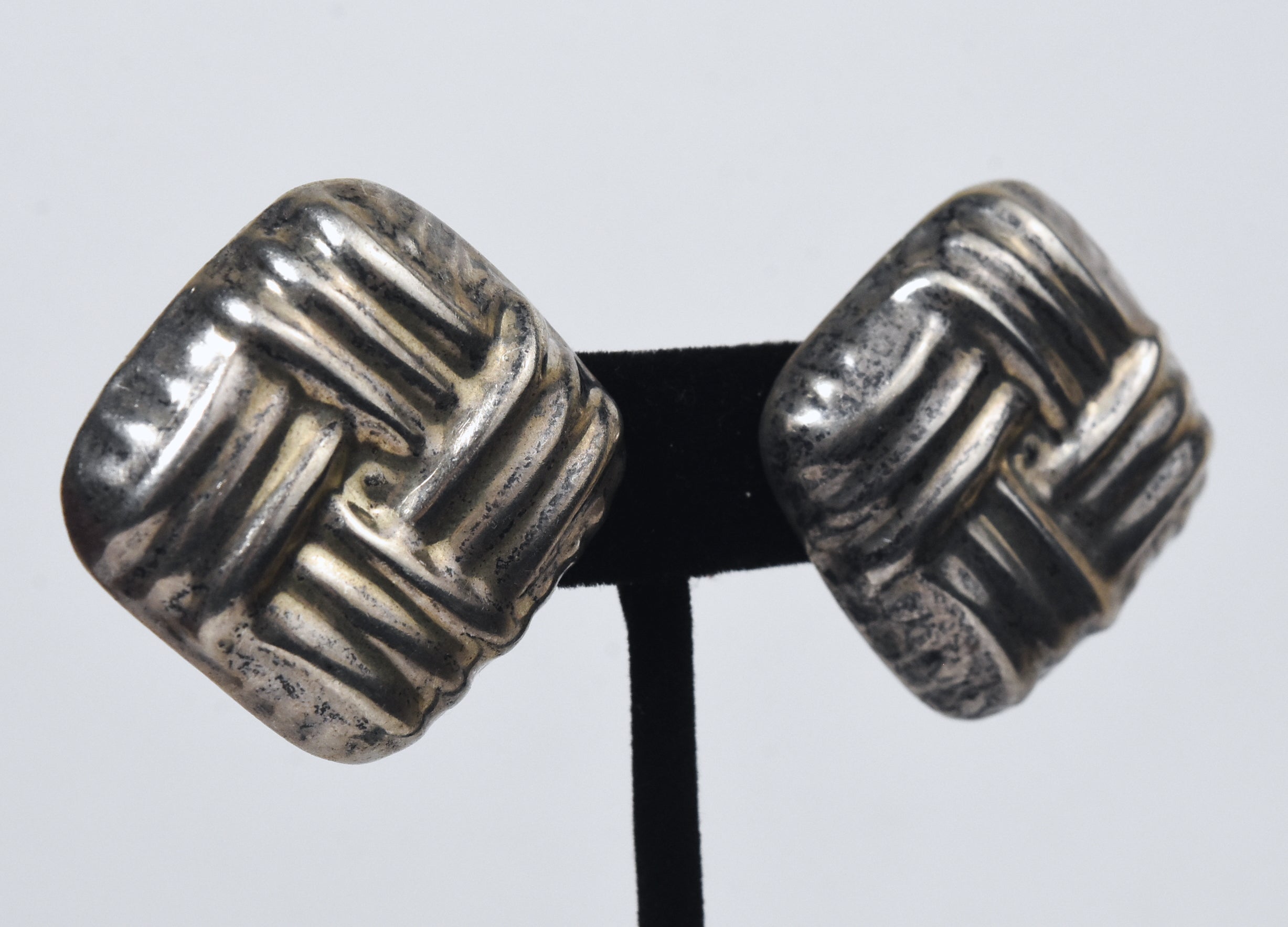 Vintage Heavy Mexican Sterling Silver Basket Weave Clip On Earrings