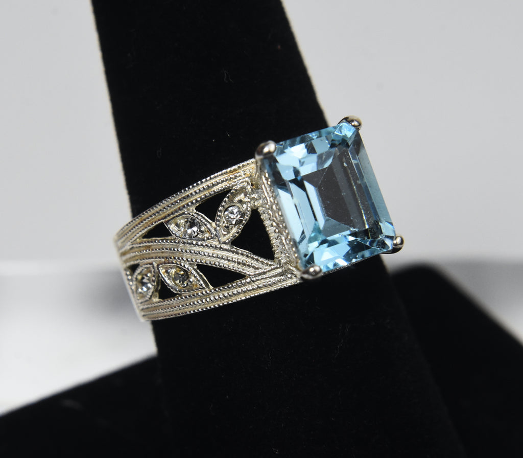 Sterling Silver Light Blue Emerald Cut Ring - Size 7.75