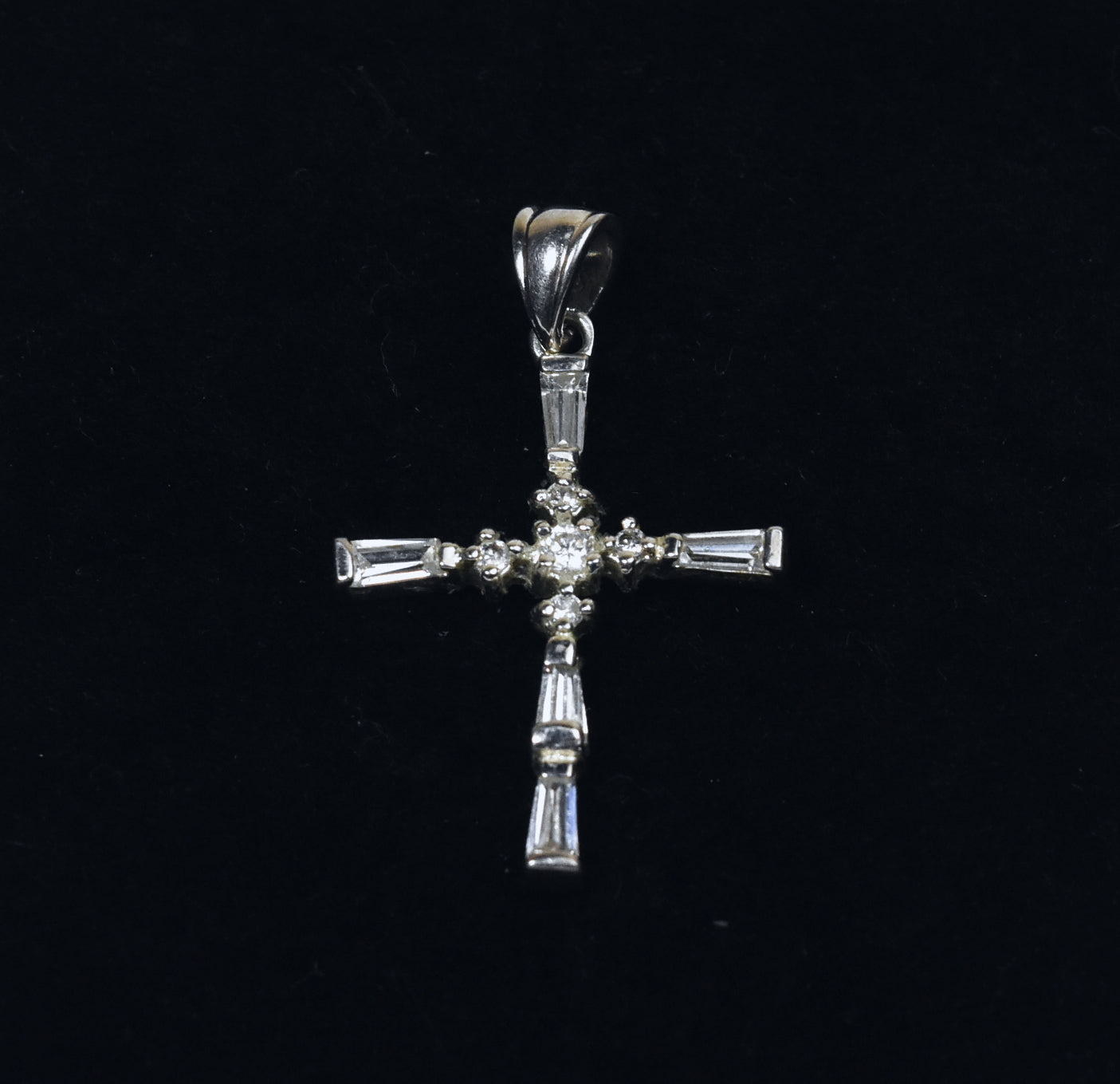 Sterling Silver Cubic Zirconia Cross Pendant