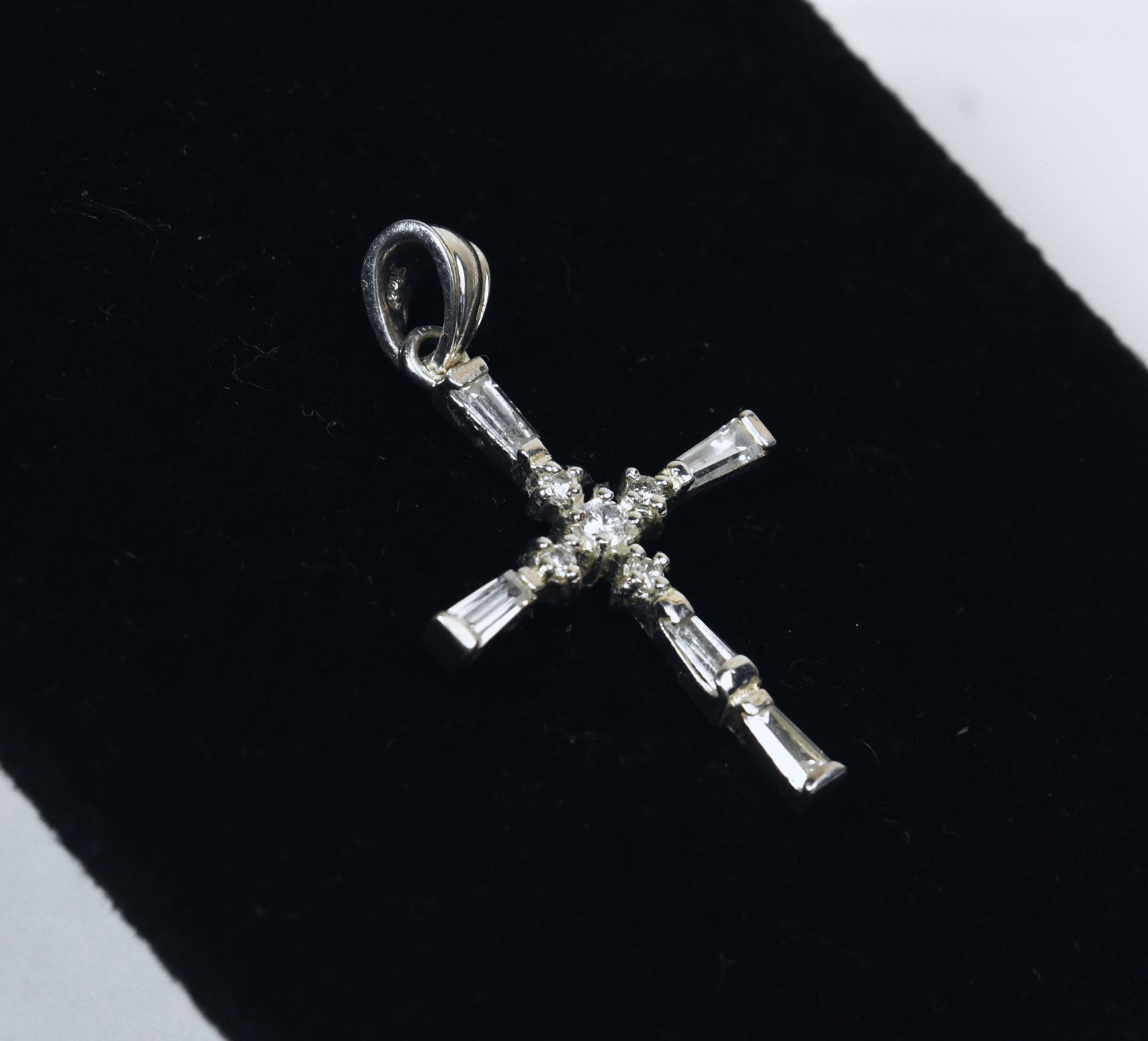Sterling Silver Cubic Zirconia Cross Pendant