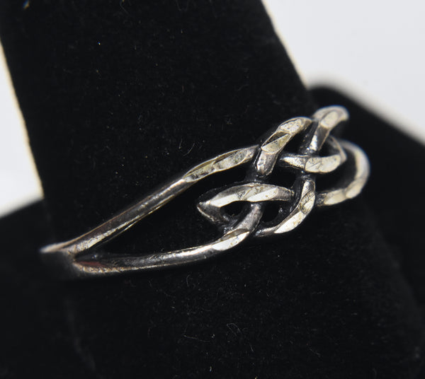 Vintage Sterling Silver Celtic Knot Band - Size 11
