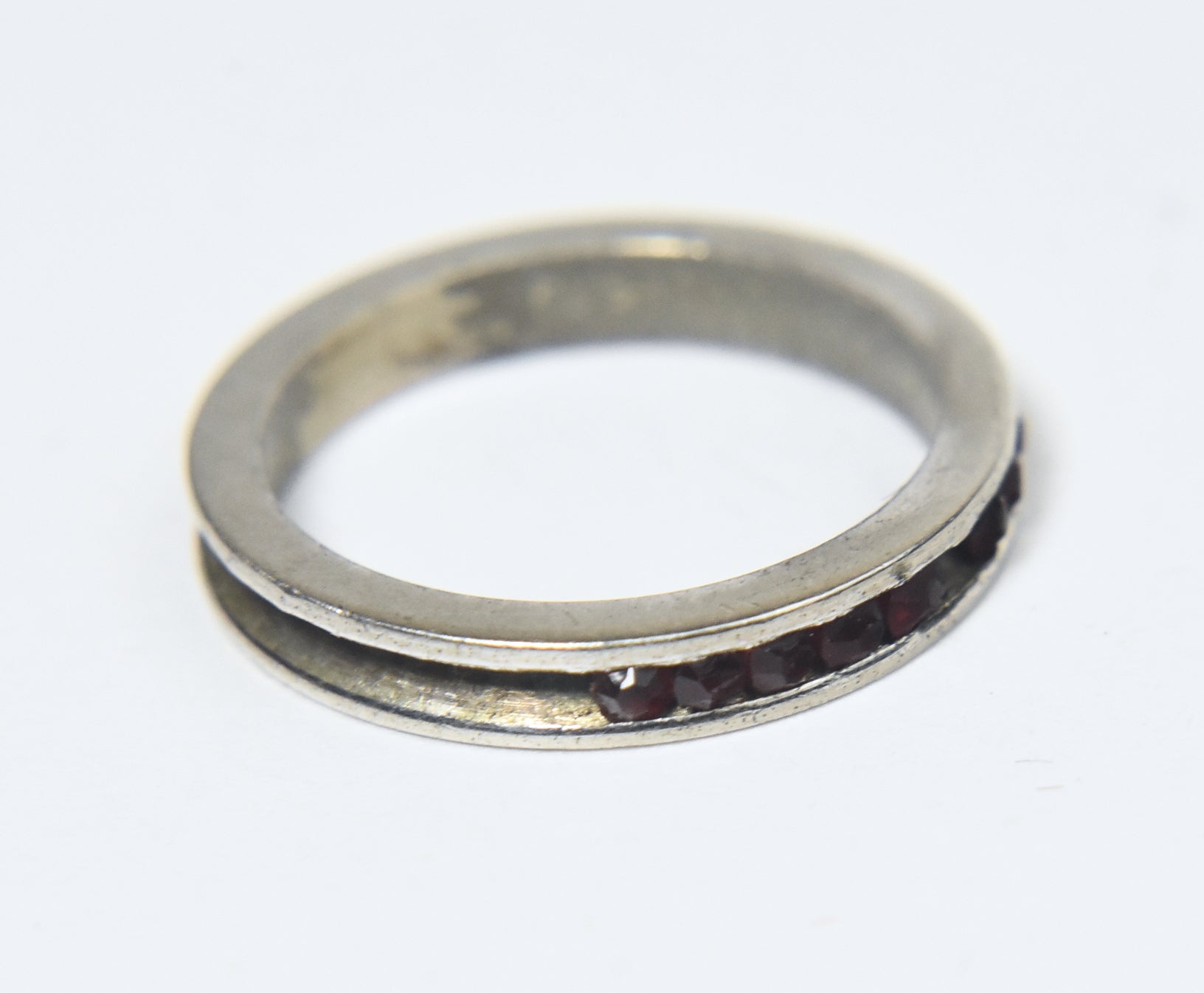 Vintage Sterling Silver Dark Red Channel Set Band (MISSING 'STONES') - Size 4