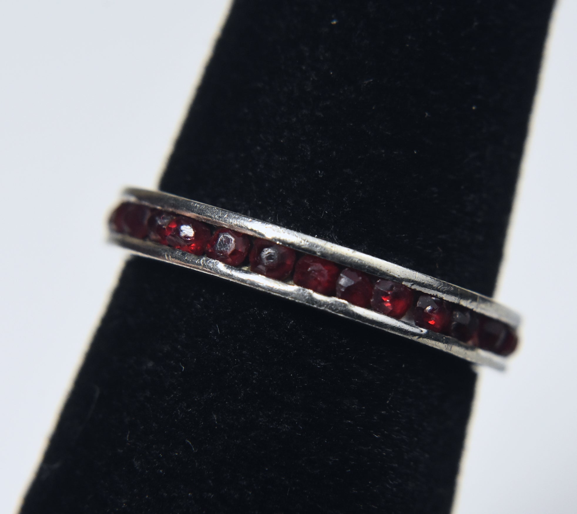 Vintage Sterling Silver Dark Red Channel Set Band (MISSING 'STONES') - Size 4