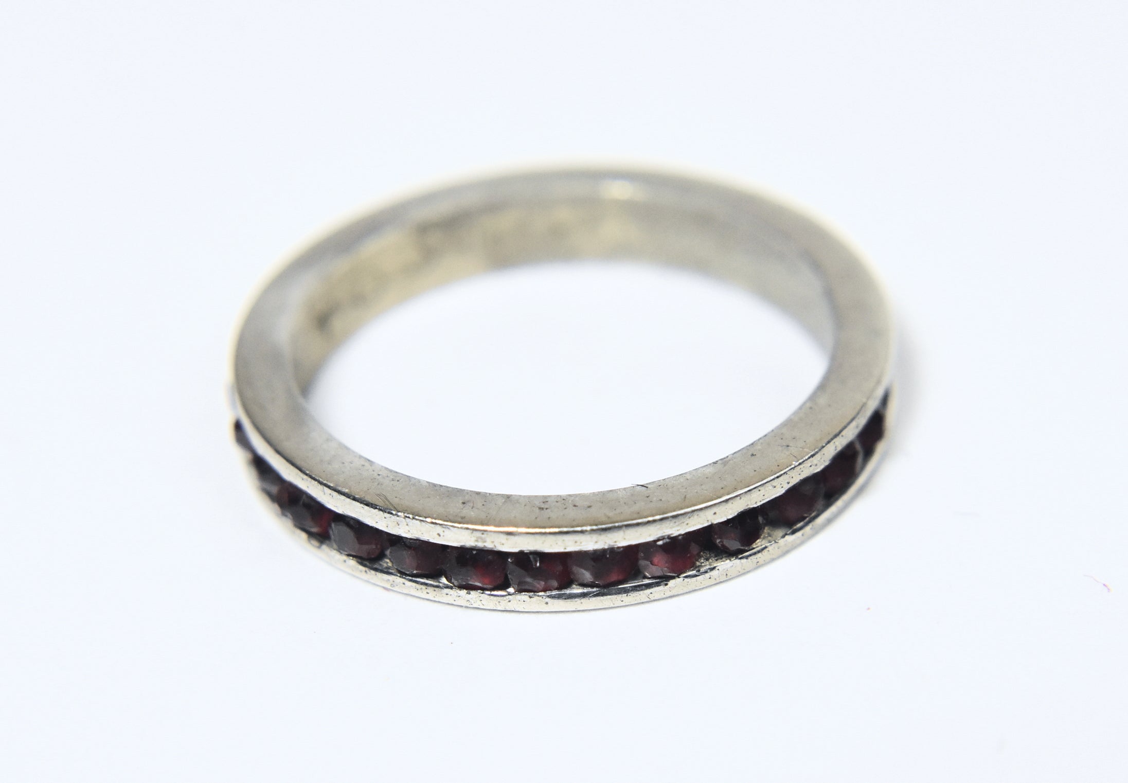 Vintage Sterling Silver Dark Red Channel Set Band (MISSING 'STONES') - Size 4