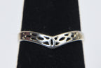 Château d'Argent - Sterling Silver Pierced Design Chevron Ring - Size 5.75