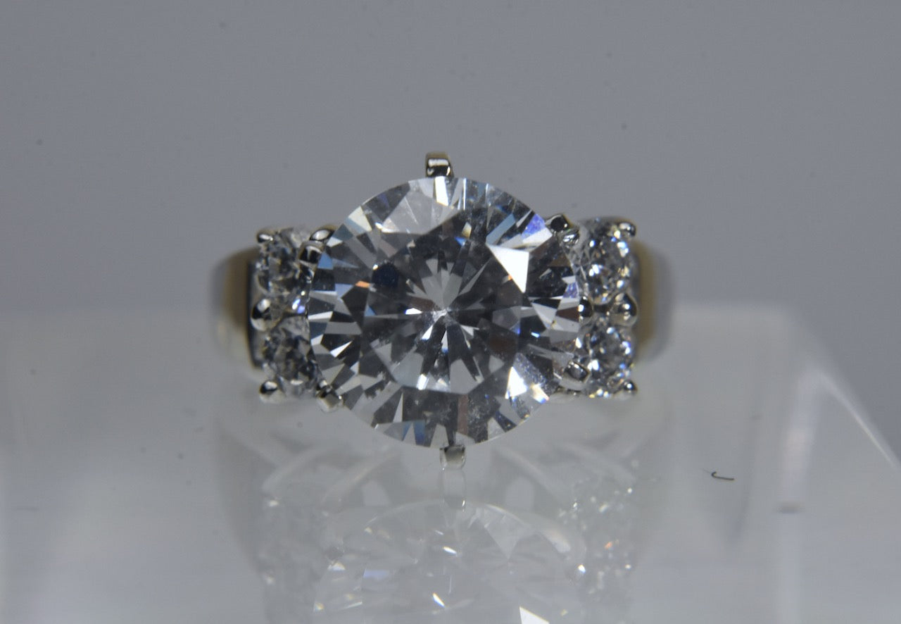 Epiphany - Sterling Silver Ring Set with Big Cubic Zirconia - Size 6