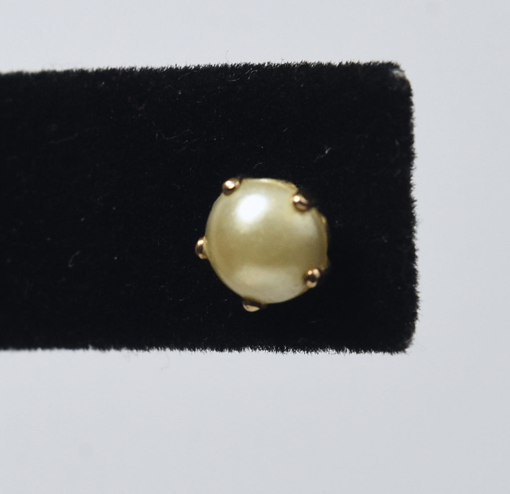 Vintage Faux Pearl Gold Tone Screw Back SINGLE Stud Earring