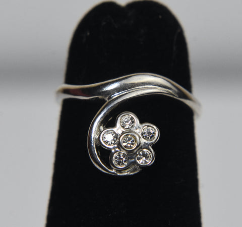 Avon - Sterling Silver Flower Crystal Expandable Toe Ring - Size 1+