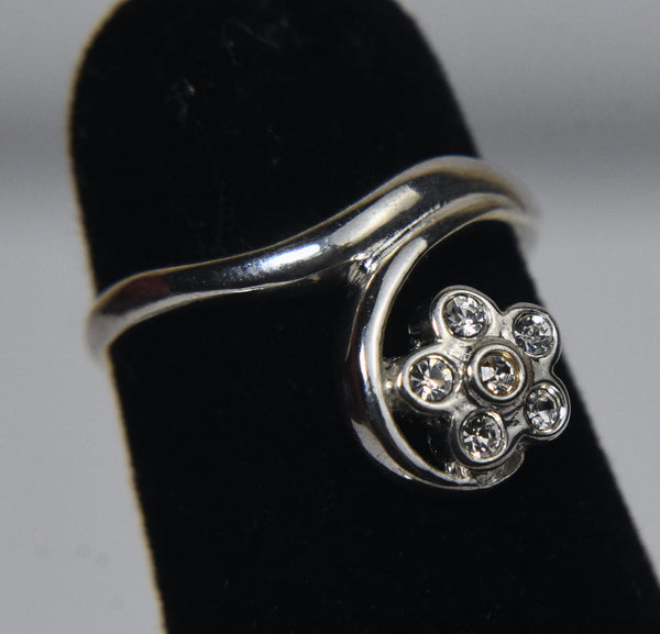 Avon - Sterling Silver Flower Crystal Expandable Toe Ring - Size 1+