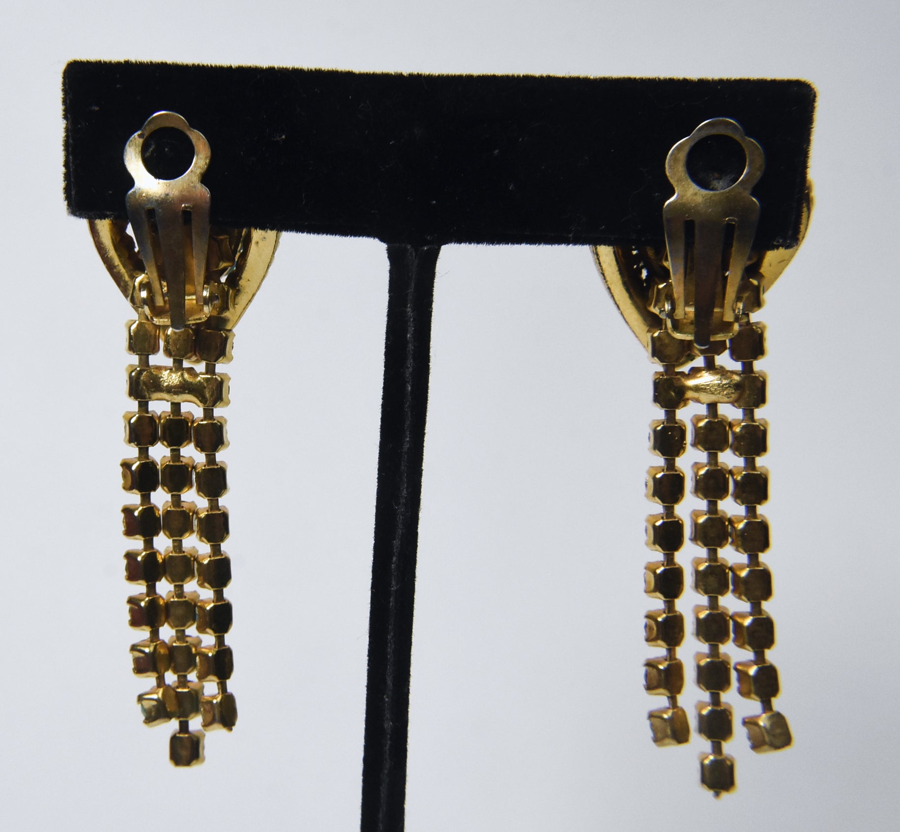 Vintage Gold Tone Faux Turquoise Tassel Clip On Earrings