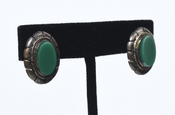 Vintage Green Bakelite Screw Back Earrings
